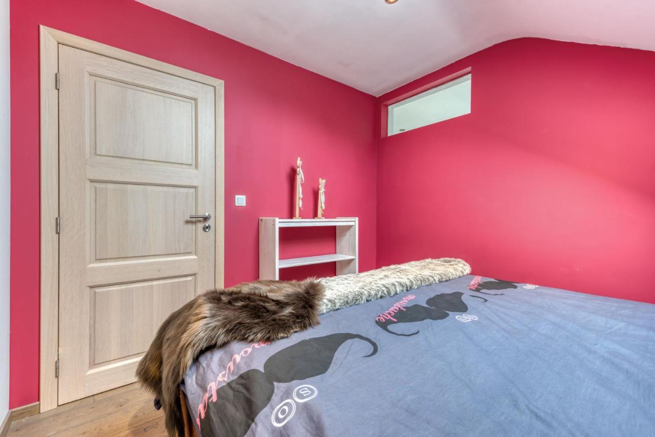 Vila Le Logis Des Haan Bastogne Exteriér fotografie